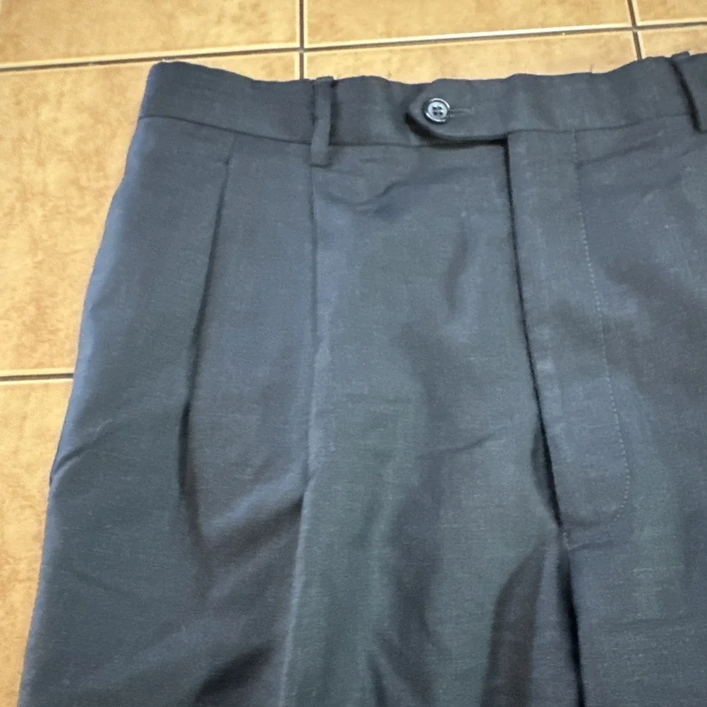 Jos A Bank Signature Gold 2 Piece Dark Gray 100% Wool Suit 40L Pants 34 x 31